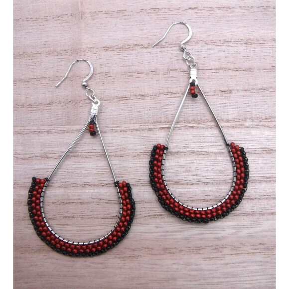 Earrings Beaded Black & Maroon - Picture 1 of 3